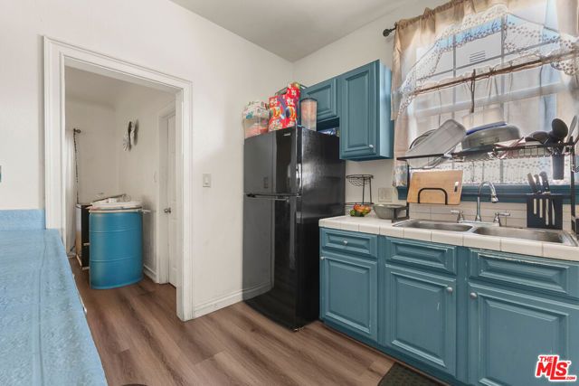 808 W Imperial Highway, Los Angeles, CA 90044