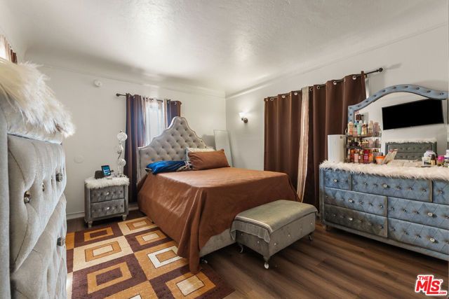 808 W Imperial Highway, Los Angeles, CA 90044