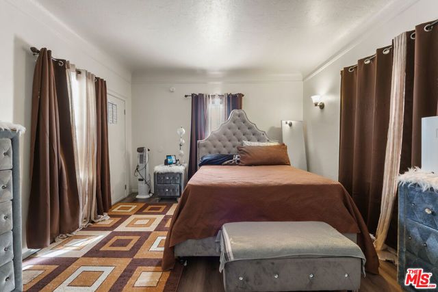 808 W Imperial Highway, Los Angeles, CA 90044