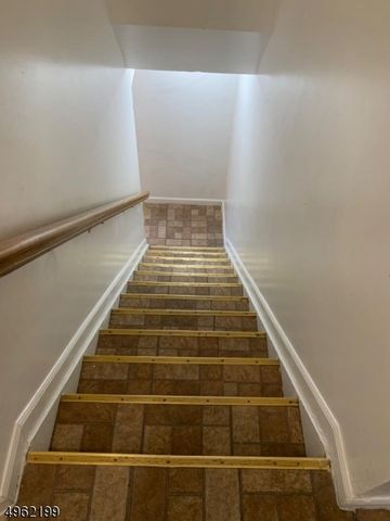 21 Holland St 21, Newark City, NJ 07103