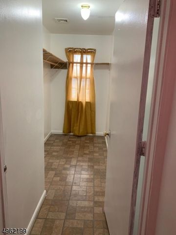 21 Holland St 21, Newark City, NJ 07103