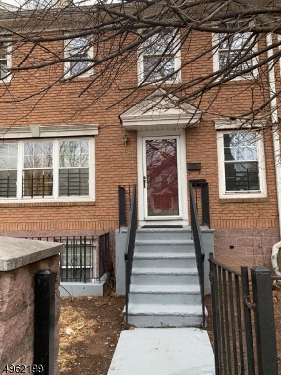 21 Holland St 21, Newark City, NJ 07103