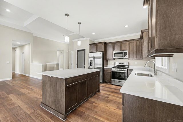 56663 Via Nesso Street, Macomb Twp, MI 48042