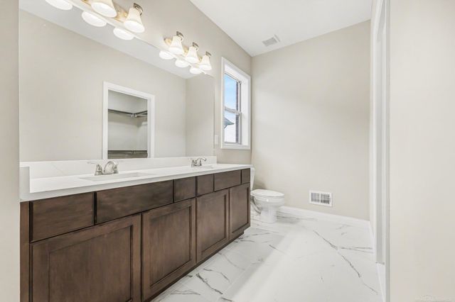 56663 Via Nesso Street, Macomb Twp, MI 48042