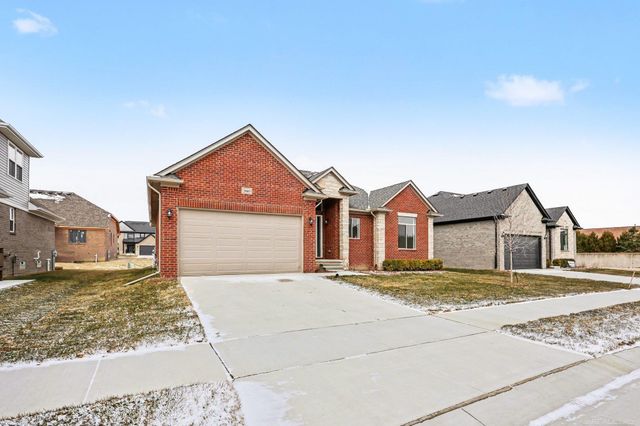 56663 Via Nesso Street, Macomb Twp, MI 48042