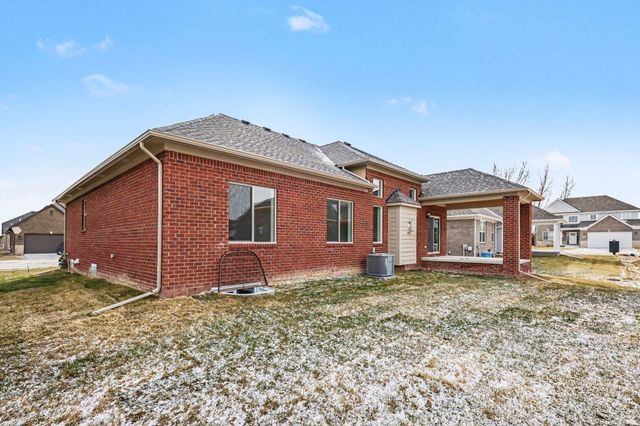 56663 Via Nesso Street, Macomb Twp, MI 48042