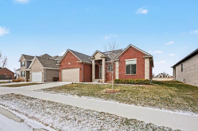 56663 Via Nesso Street, Macomb Twp, MI 48042
