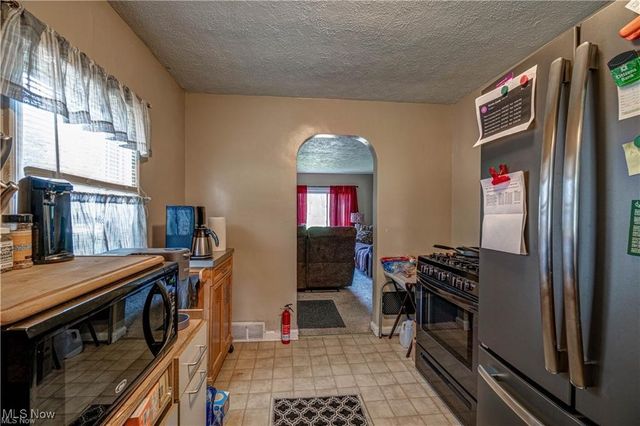 2309 43rd Street NW, Canton, OH 44709