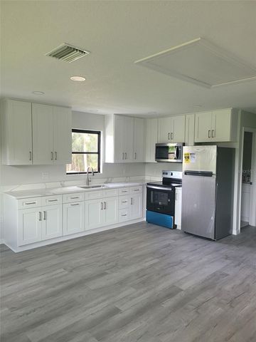 2331 MISSION VALLEY BOULEVARD, Nokomis, FL 34275