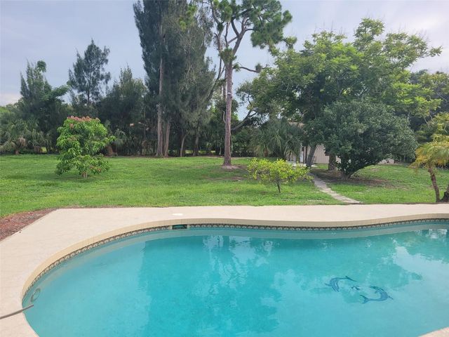 2331 MISSION VALLEY BOULEVARD, Nokomis, FL 34275