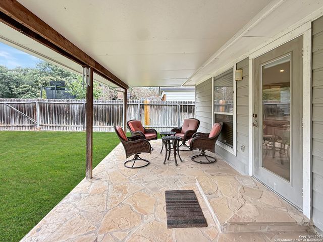 1123 Willow Knl, San Antonio, TX 78258