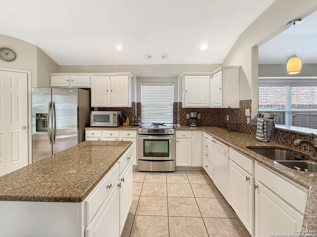 1123 Willow Knl, San Antonio, TX 78258