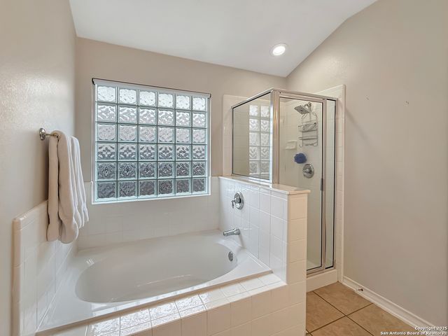 1123 Willow Knl, San Antonio, TX 78258