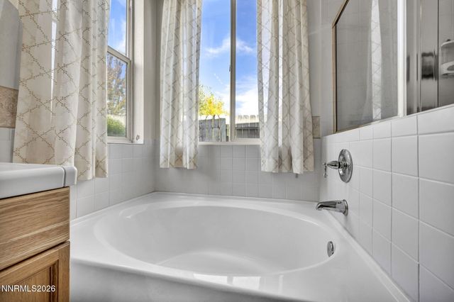 1275 S Fox Glen Court, Reno, NV 89521