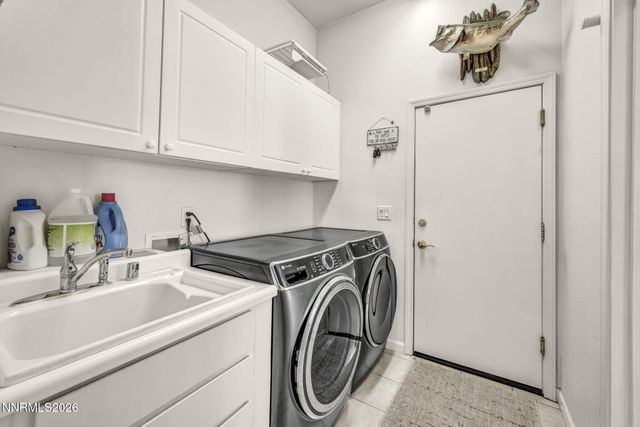1275 S Fox Glen Court, Reno, NV 89521
