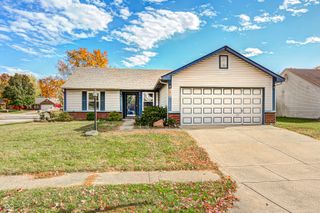 141 E Brixton Woods Drive, Pittsboro, IN 46167
