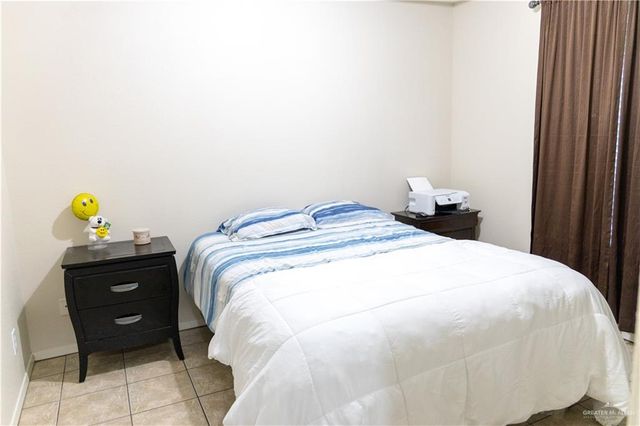 413 W Adams Avenue, Alton, TX 78573