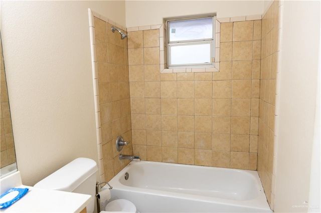 413 W Adams Avenue, Alton, TX 78573