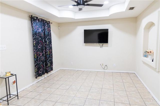 413 W Adams Avenue, Alton, TX 78573