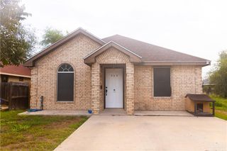 413 W Adams Avenue, Alton, TX 78573