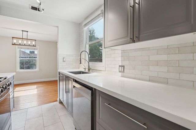 5535 8th Ave, Sacramento, CA 95820