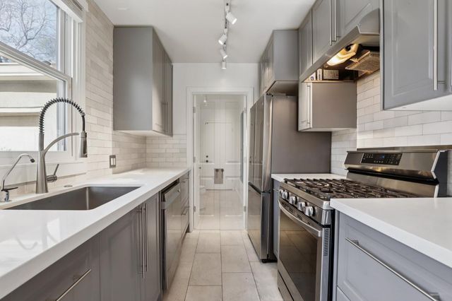 5535 8th Ave, Sacramento, CA 95820