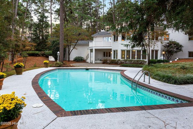 255 Lake Dornoch Drive, Pinehurst, NC 28374