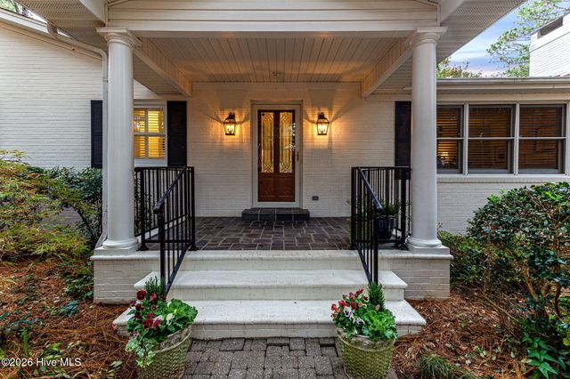 255 Lake Dornoch Drive, Pinehurst, NC 28374