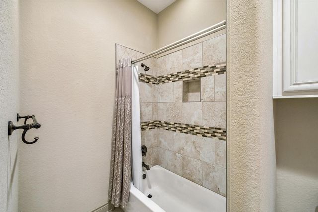 2466 Beacon Circle, League City, TX 77573