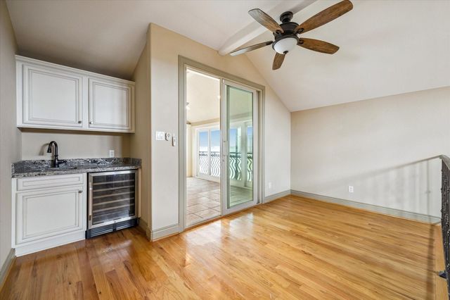 2466 Beacon Circle, League City, TX 77573