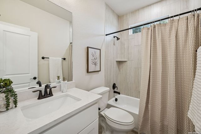 1555 birch, Fischer, TX 78623