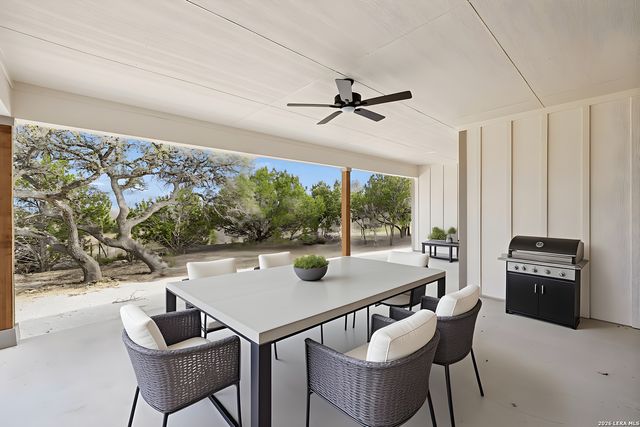 1555 birch, Fischer, TX 78623