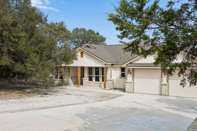 1555 birch, Fischer, TX 78623