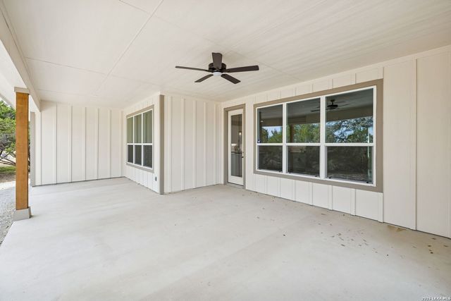 1555 birch, Fischer, TX 78623