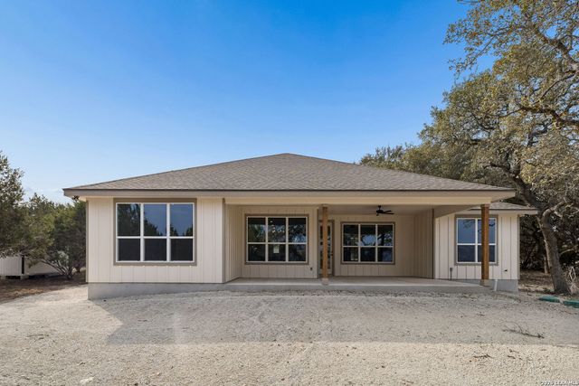 1555 birch, Fischer, TX 78623