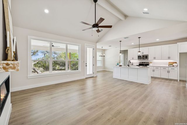 1555 birch, Fischer, TX 78623