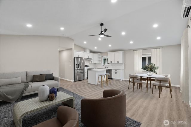 1111 W Schley Street, Aberdeen, WA 98520