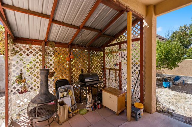 6954 Golden Mesa, Santa Fe, NM 87507
