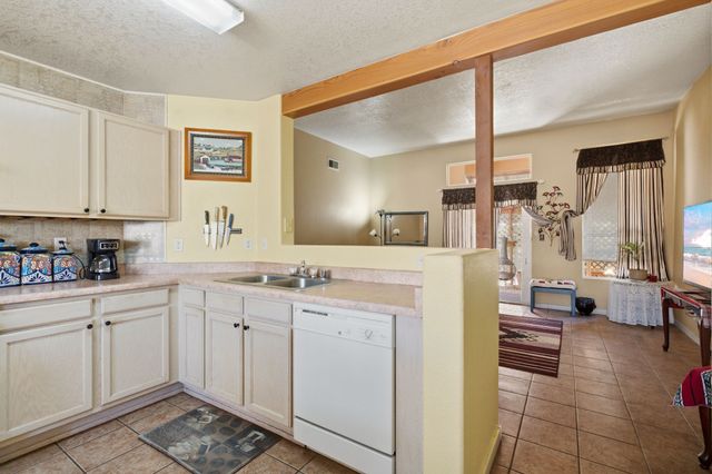 6954 Golden Mesa, Santa Fe, NM 87507