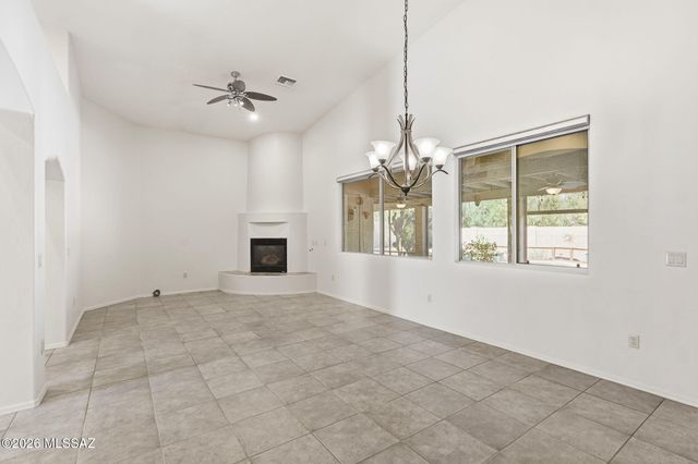 10783 S Heart Break Ridge Place, Vail, AZ 85641