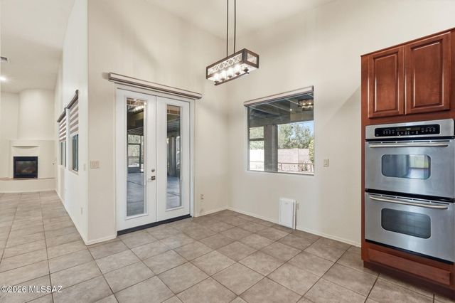 10783 S Heart Break Ridge Place, Vail, AZ 85641