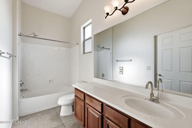 10783 S Heart Break Ridge Place, Vail, AZ 85641