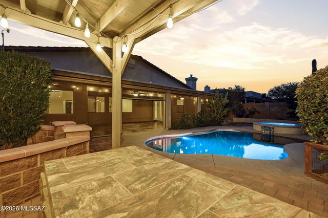 10783 S Heart Break Ridge Place, Vail, AZ 85641