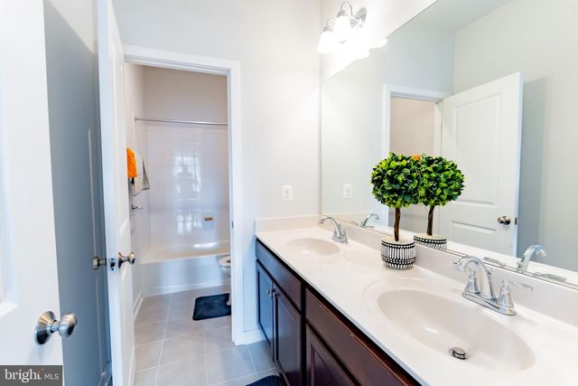 41914 SPRING AIR DR, Brambleton, VA 20148