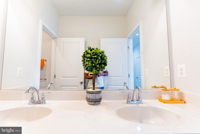41914 SPRING AIR DR, Brambleton, VA 20148