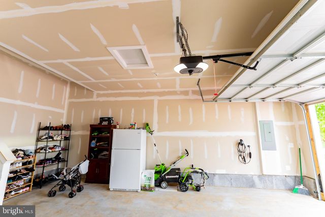 41914 SPRING AIR DR, Brambleton, VA 20148