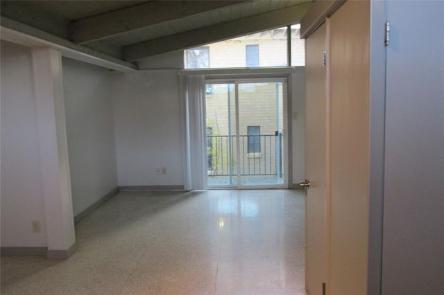 506 W 7th ST B, Austin, TX 78701