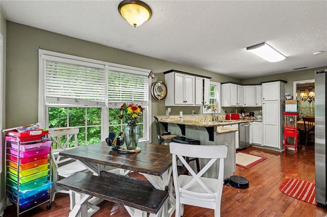 3186 Sweetbriar Drive, Villa Rica, GA 30180