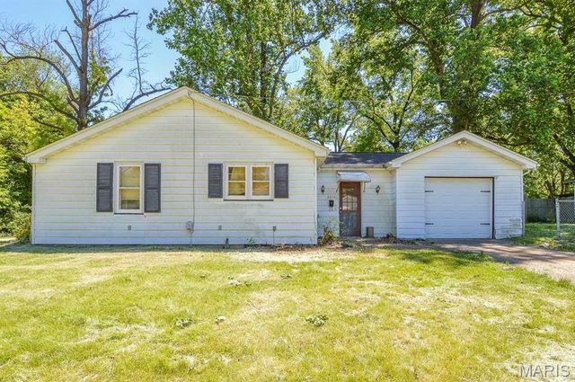 6814 Osage Drive, Belleville, IL 62223