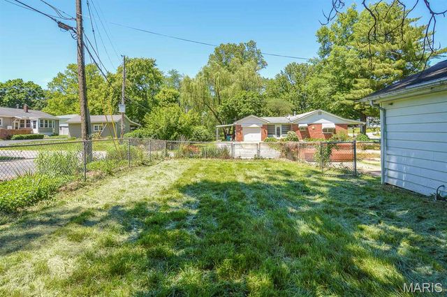 6814 Osage Drive, Belleville, IL 62223